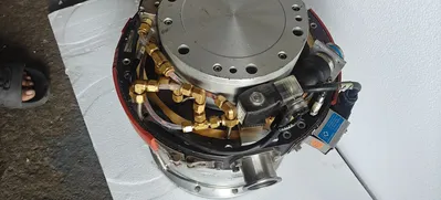 USED LEYBOLD MAG W 2000