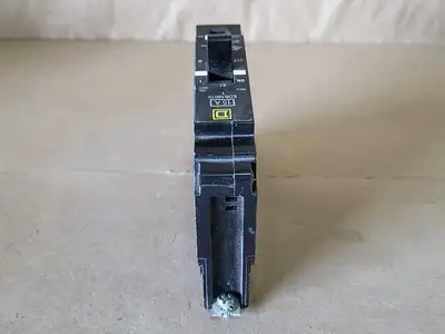 USED SQUARE D EDB16015