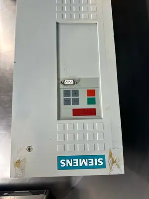 Siemens 6SE7022-6EC51 6SE70226EC51 AC Drive (8.5.4)