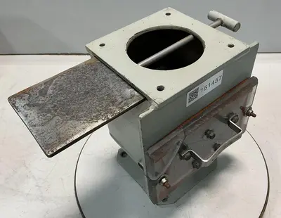 USED METAL FABRICATOR NO MODEL / NO TAG