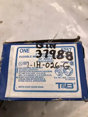 Thomas & Betts 5257 Liquid Tight 2″ 90° Flexible Metal Conduit Connector NIB