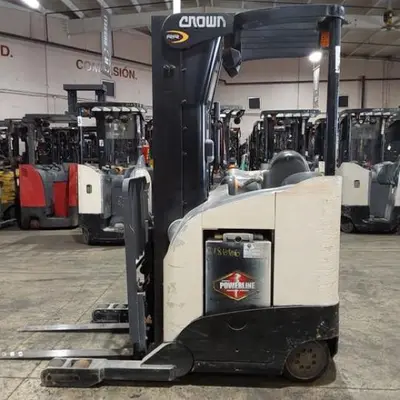 USED 2016 CROWN RR5725-45