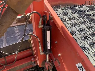USED H & S TWM2