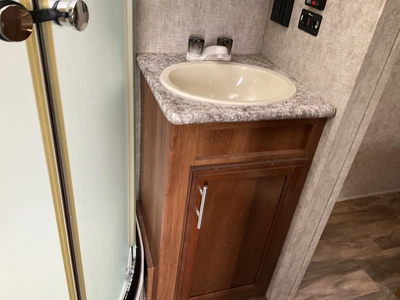 Used 2017 FOREST RIVER LACROSSE Campers, Caravans, Motorhomes Michigan US | Miedema Asset Management Group #1411189