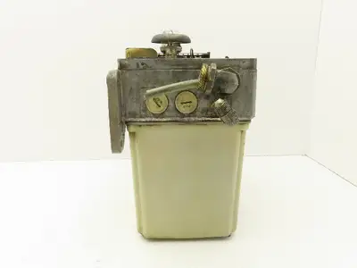 Vogel Lubrication Oil Pump 6 Liter Tank No Cover No Tag Central Lubrication