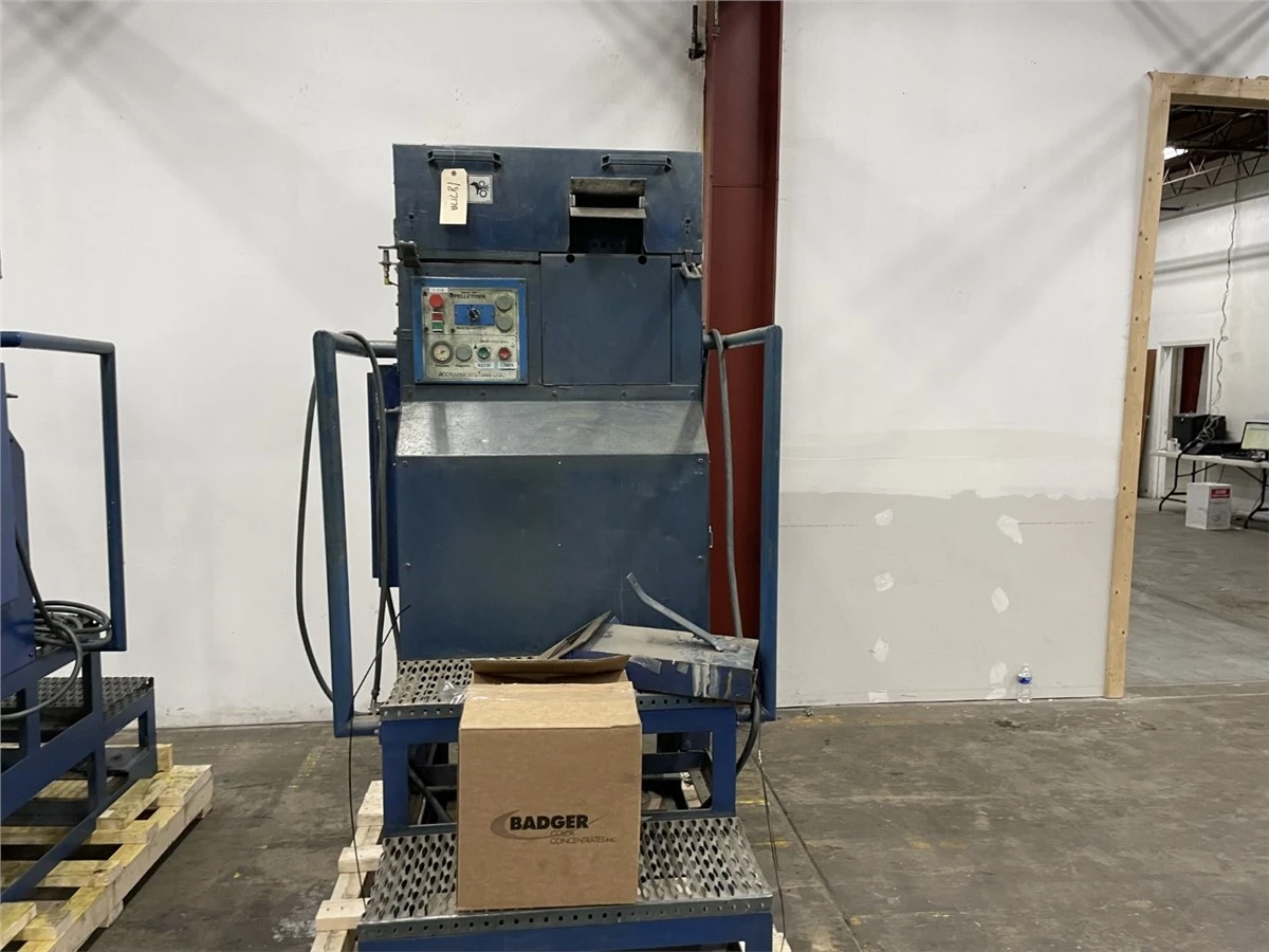 Used 6" Accrapak Strand Pelletizer
Belt Driven Rotor

Dimensions: 5' x 5' x 7'