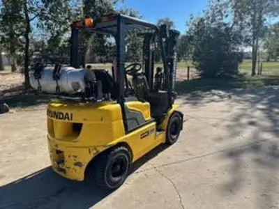 USED 2014 HYUNDAI 25G-7A