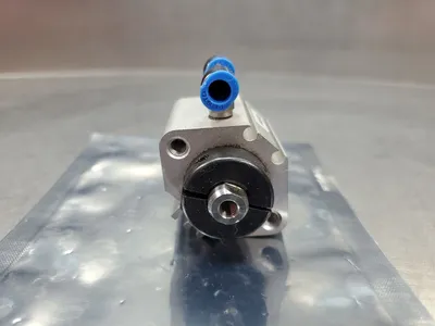 SMC CDQ2A25-10DCZ 1.0MPa MAX Pressure Regulator. 6D-1