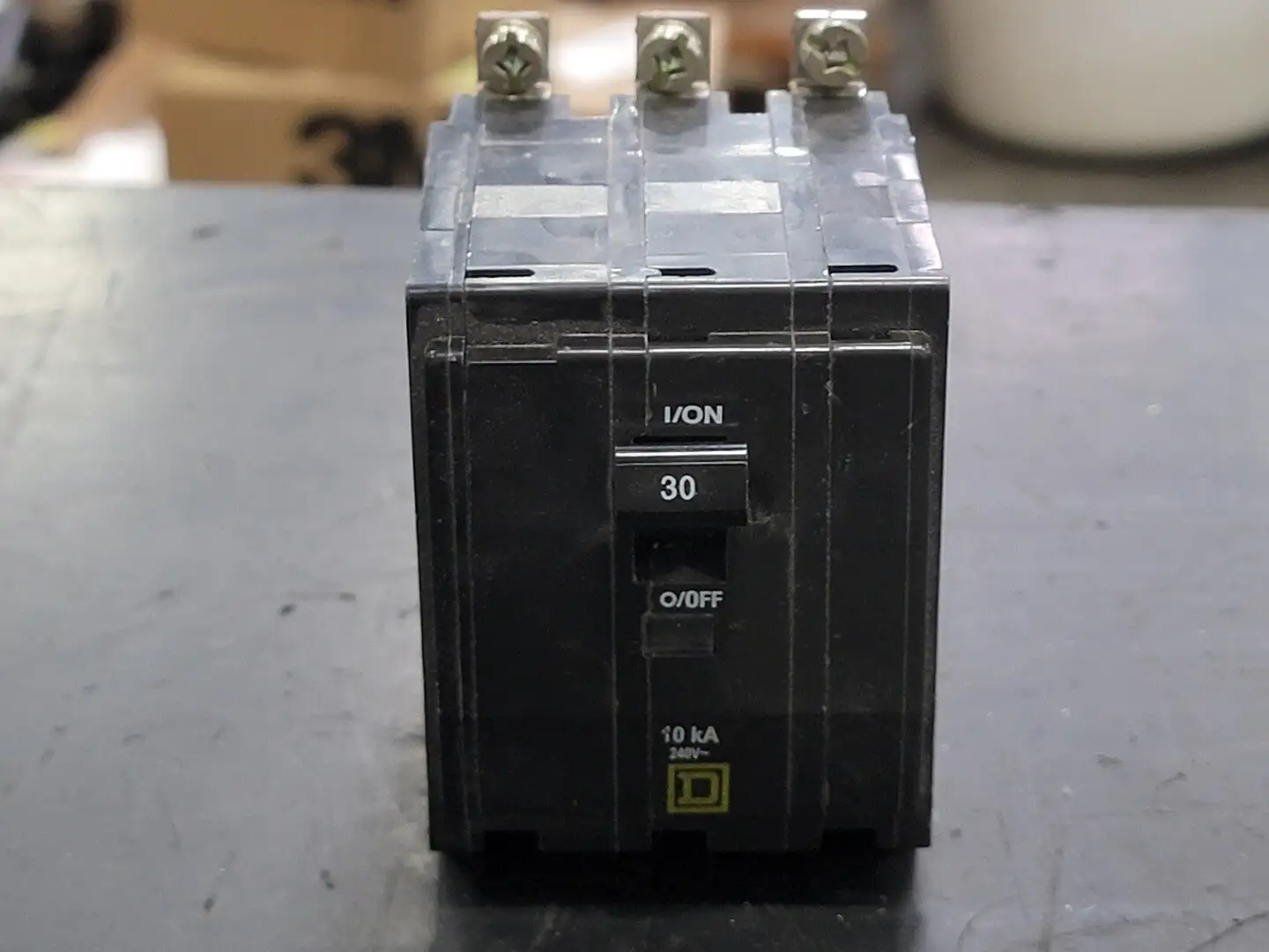 USED SQUARE D QOB330