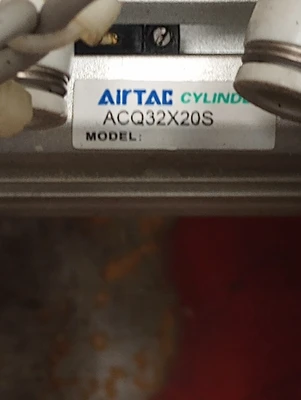 CUSTOM LABELING TOOL  WITH SENSOR & CYCLINDER