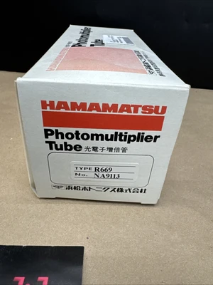 NEW Hamamatsu R669