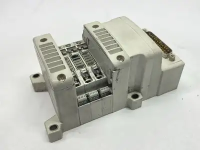 VV5QC11-03N7FD0-S | SMC  Pneumatic Manifold 3-Station D-Sub - Used