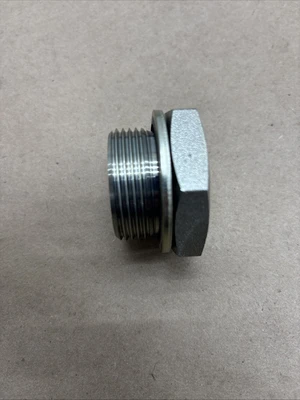 NEW McMaster-Carr 1 1/2 Drain Plug