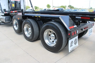 New | in-Stock 2027 PETERBILT 548 Rolloff Trucks Texas US | Roll Off Truck World #1492013