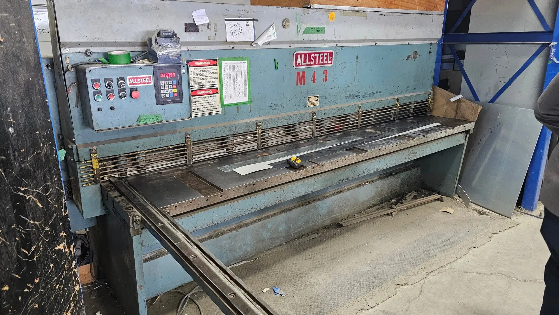 Used 1997 ALLSTEEL 1/4 - 10 Power Squaring Shears (Inch) British Columbia CA | Lenmark #913324