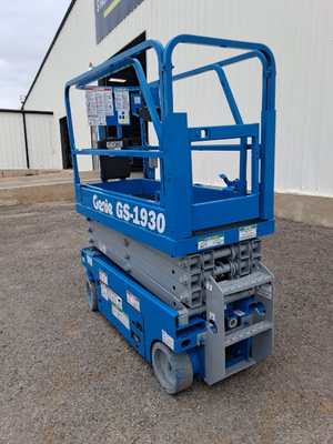 USED 2018 Genie GS-1930
