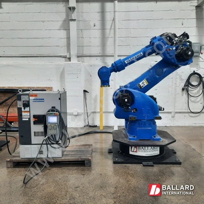 Yaskawa Motoman MH180 Robot w/ DX200 Controller