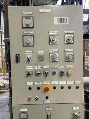 USED HL 450 TON HEATED 4 COLUMN PRESS