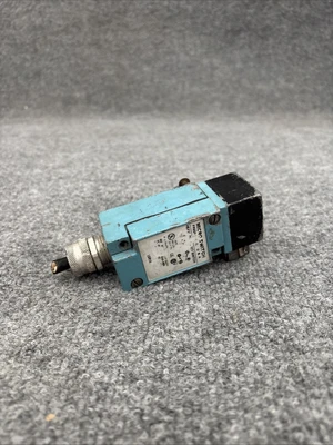 Used Micro Switch LSR1A Relays & Switches California US | Davliegogo LLC #1706191