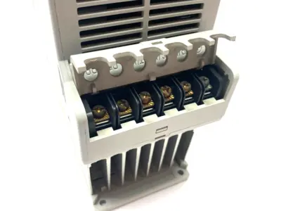 USED ALLEN-BRADLEY SER. C DEVICENET PRESET SPEED CONTROLLER 2HP 1.5KW
