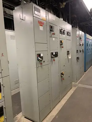Five Star Double-Sided Motor Control Center (MCC), 600V Max., 1000A, 22 Buckets