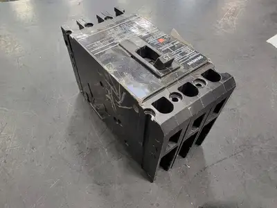 NEW SIEMENS HED43B015