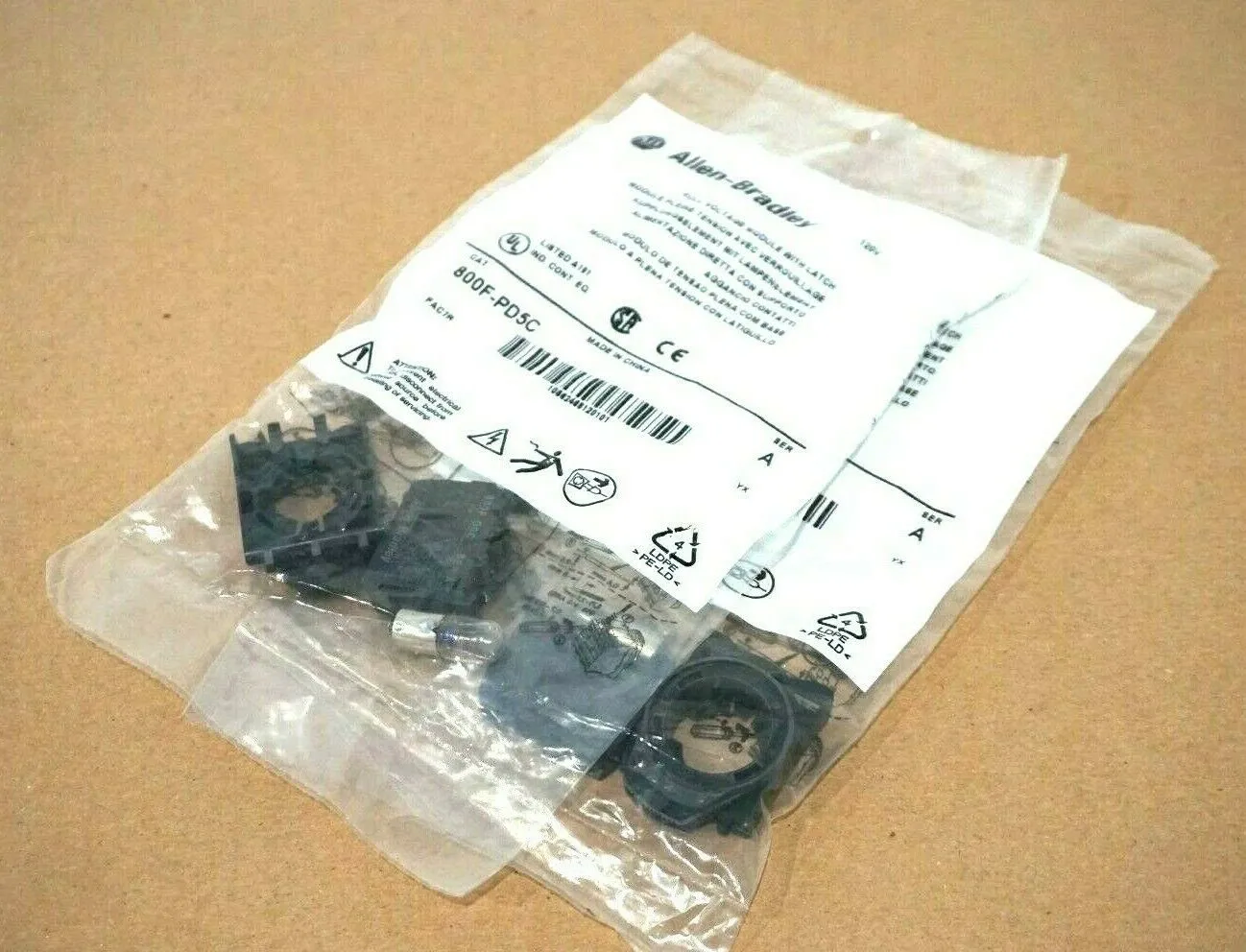 2 NEW ALLEN BRADLEY 800F-PD5C FULL VOLTAGE MODULE SER.A 800FPD5C