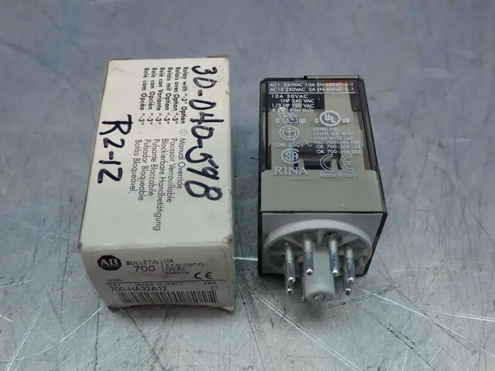NEW ALLEN BRADLEY 700HA32A12