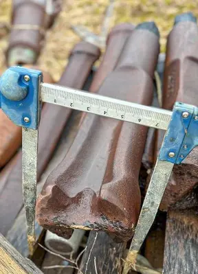 Used AFTERMARKET 7-1/2" X 27" CABLE TOOL CHISEL BIT – 2-1/4 X 3-1/4-7 API PIN (PIN UP) Drills Pennsylvania US | East West Machinery & Drilling #1417985
