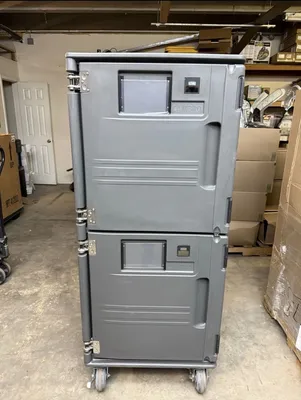 NEW Cambro PCUHC615 Pro Cart Ultra