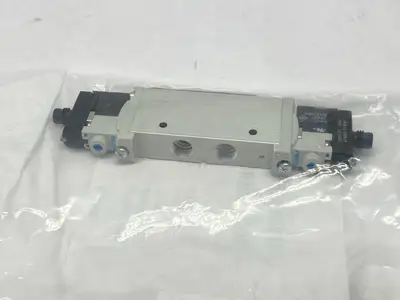 VUVG-S14-P53C-T-G18-1R8L | Festo  Pneumatic Solenoid Valve 564212 - New