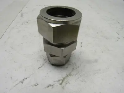 Parker 16RU12-316 A-Lok Reducing Union 1" to 3/4" Double Ferrule Tube Fitting