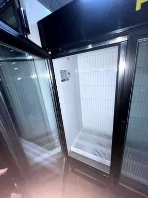72-0453 True GDM-72F-LD 3-Door Self Contained Freezer