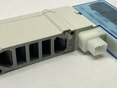 USED SMC PNEUMATIC SOLENOID VALVE 5 PORT 24VDC