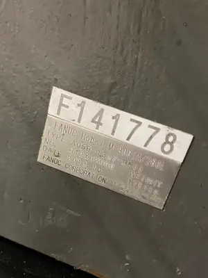 USED FANUC M-900IA 260L