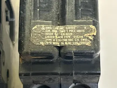 Used CHALLENGER A220 Circuit Breakers | Surplus Asset Holdings #1189394