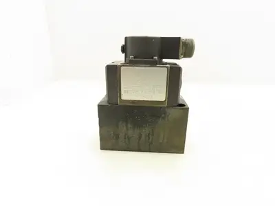 Koehring Pegasus Division PLS-2235 Hydraulic Servovalve 121UE