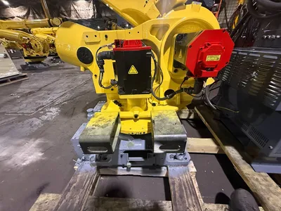 USED 2014 FANUC R-2000IB/210F + R30IB