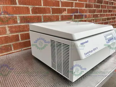 USED EPPENDORF 5810R REFRIGERATED CENTRIFUGE W/ EPPENDORF A-4-62 ROTOR 4000 RPM