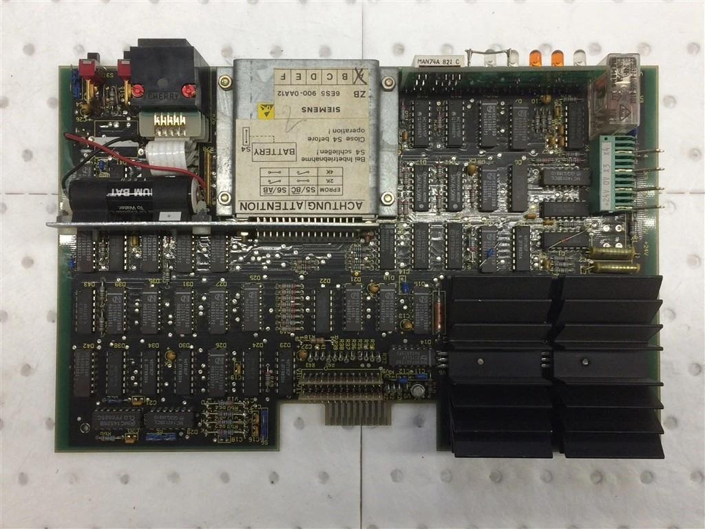USED SIEMENS 6ES5 900-0AA12 (1)-CPU MODULE 900