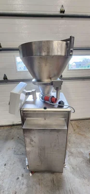 VEMAG REISER STUFFER MODEL ROBOT 500 #  3635