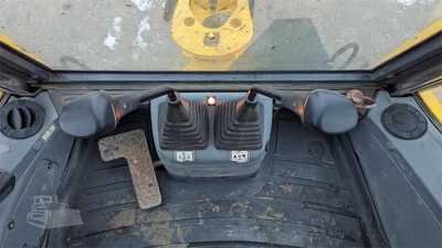 USED NEW HOLLAND 675E