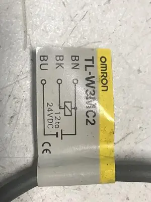 USED OMRON TL-W3MC2