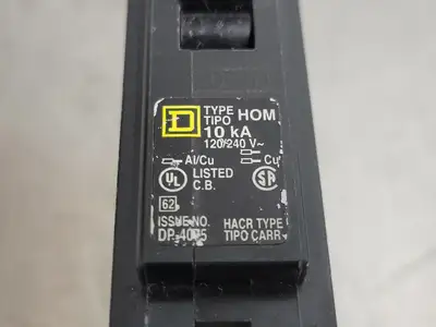 USED SQUARE D HOM130