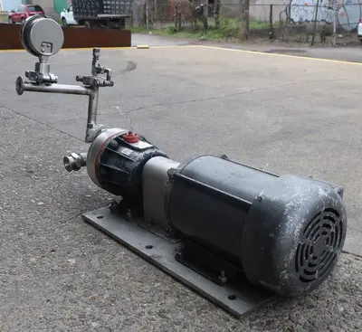 USED HYDRA CELL WANNER ENGINEERING D10VLSVSNEC