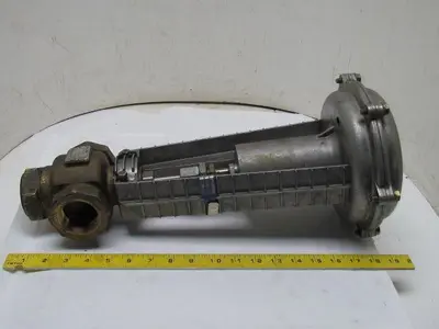 Siemens Flowrite 8" Pneumatic Valve Actuator 1-1/2" Bronze 3-Way Mixing Valve