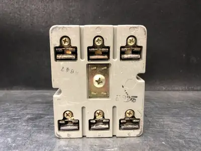 Used 1987 GOULD AQB-A50 Switchgears British Columbia CA | Lenmark #244238