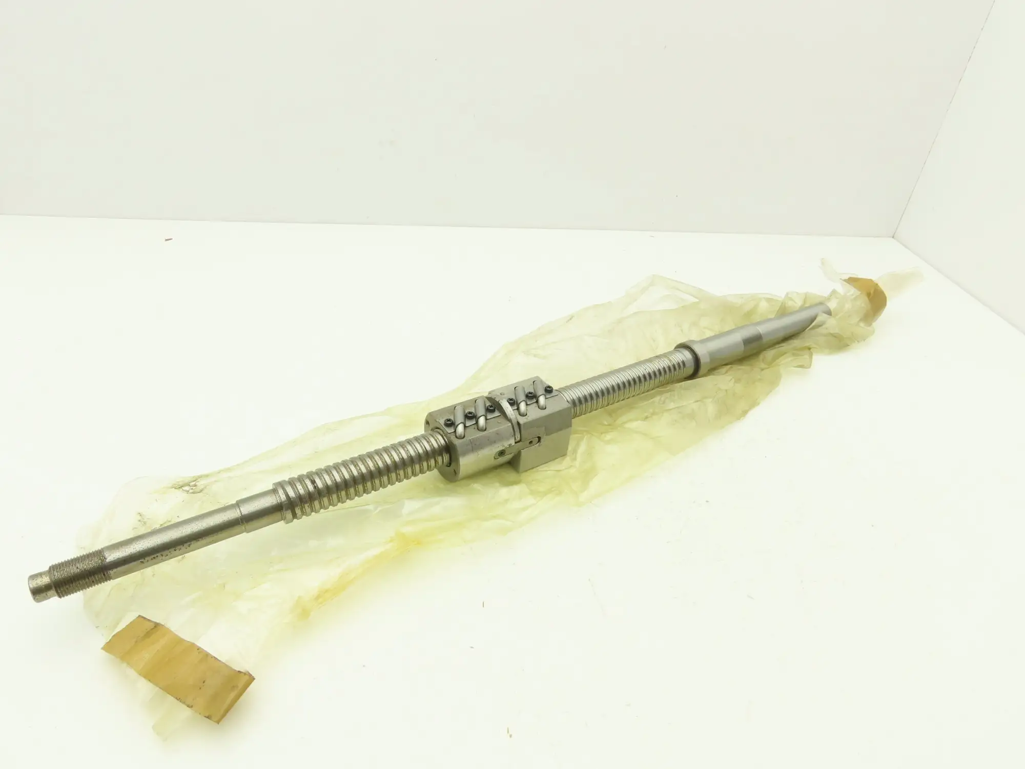 Cincinnati Milacron H5-19046 Ball Screw Shaft Linear Actuator 28-1/2" OAL x 28mm