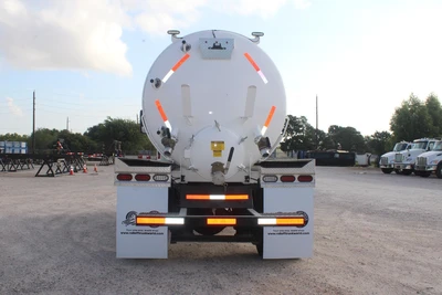New | in-Stock 2025 MACK MD6 Septic/Sewer/Vacuum Trucks Texas US | Roll Off Truck World #1507632