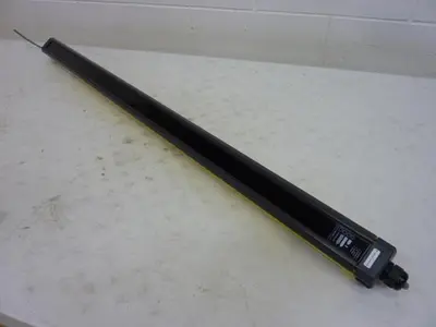 USED LEUZE CR30-900M